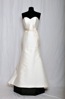 Amsale 0124677