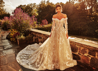 Eve of Milady Bridals 0137945