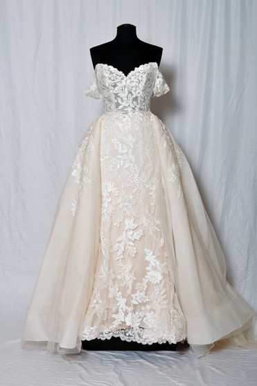 BRIDALS BY LORI EXCLUSIVE 0138987