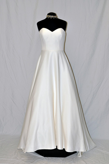 BRIDALS BY LORI EXCLUSIVE 0140701