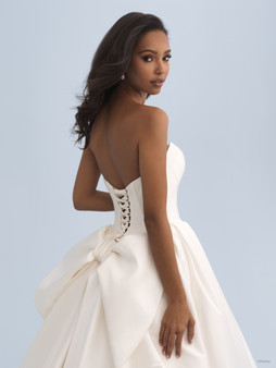 DISNEY FAIRY TALE WEDDINGS COL 0141068
